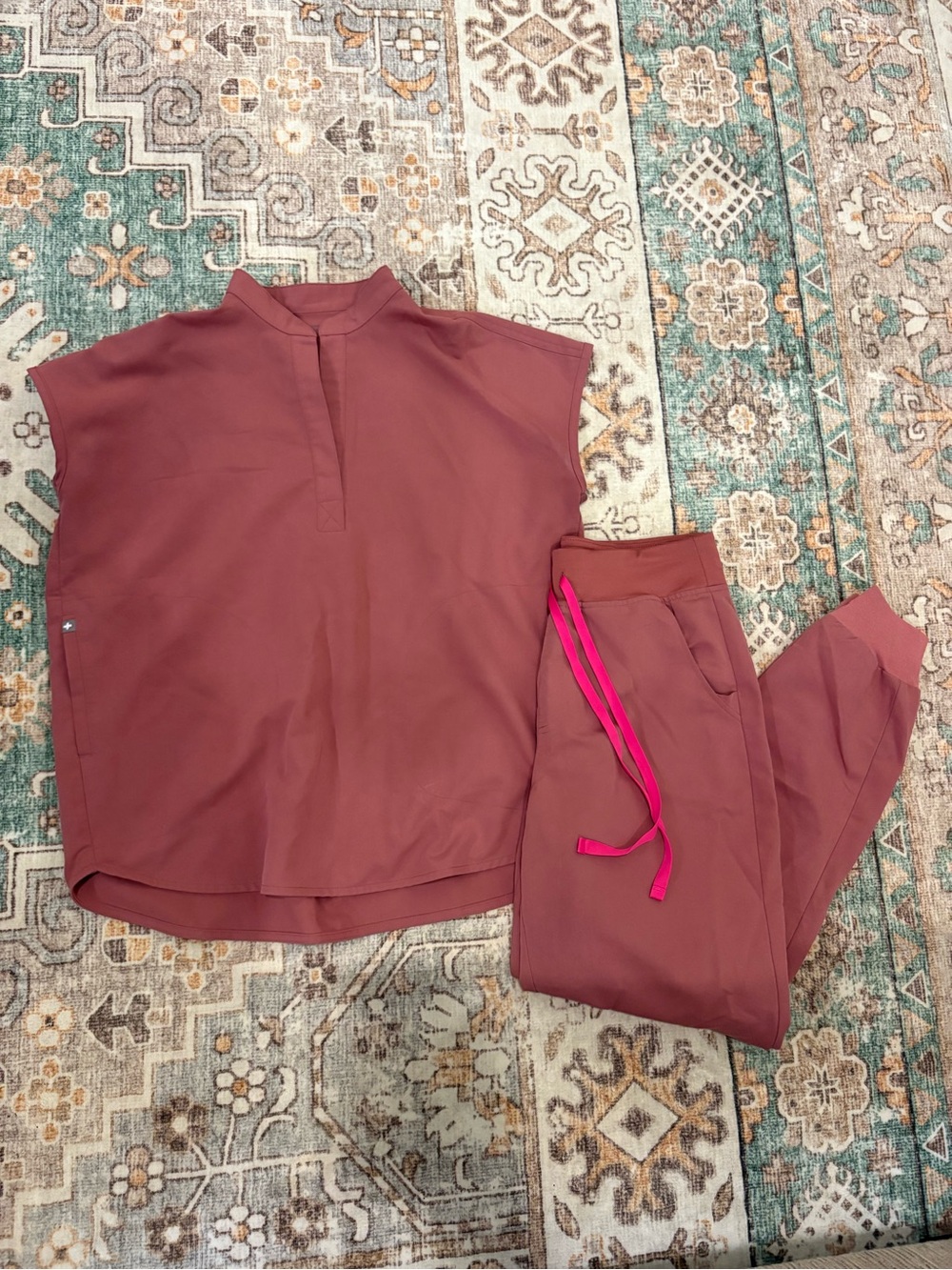 Women's FIGS Scrub Set in Mauve